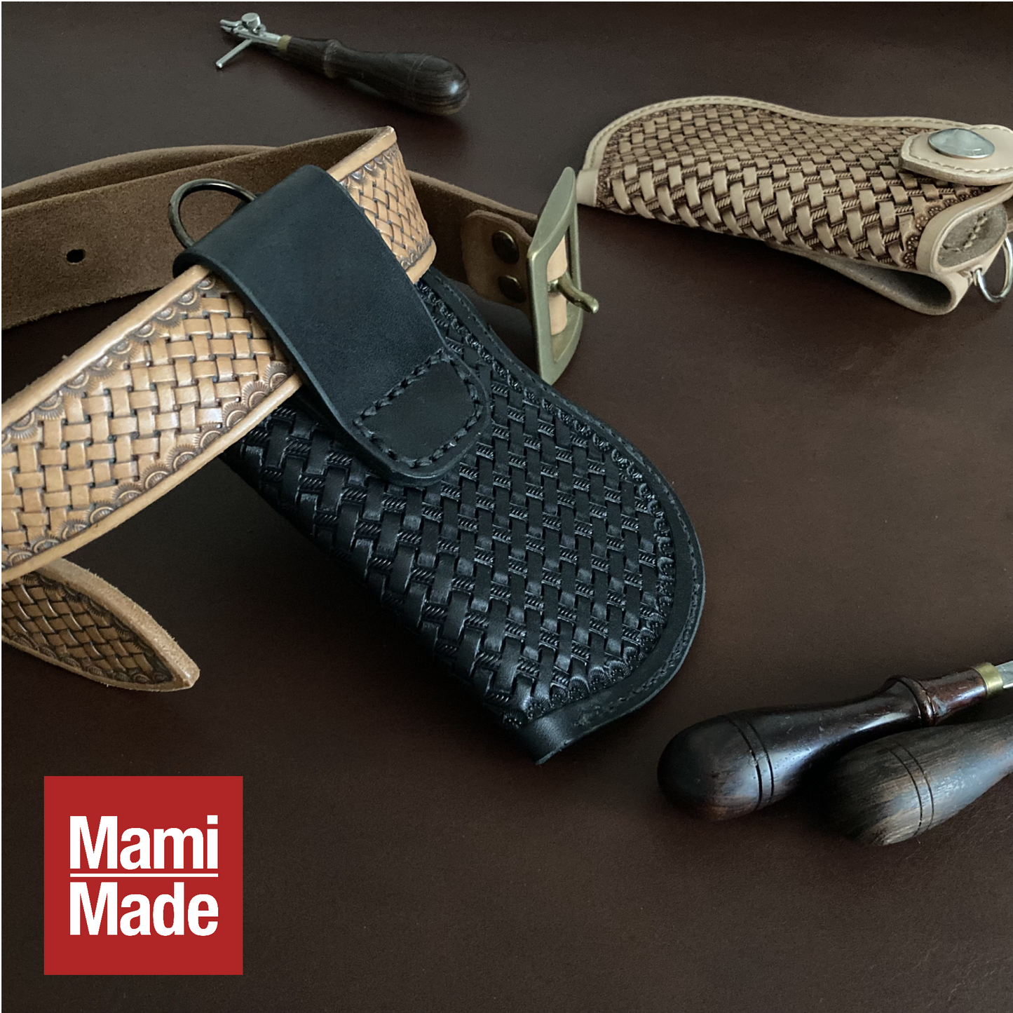 レザー スマホホルダー|牛革|バスケットスタンプ|MamiMade 革製スマホケース|ベルト装着タイプ