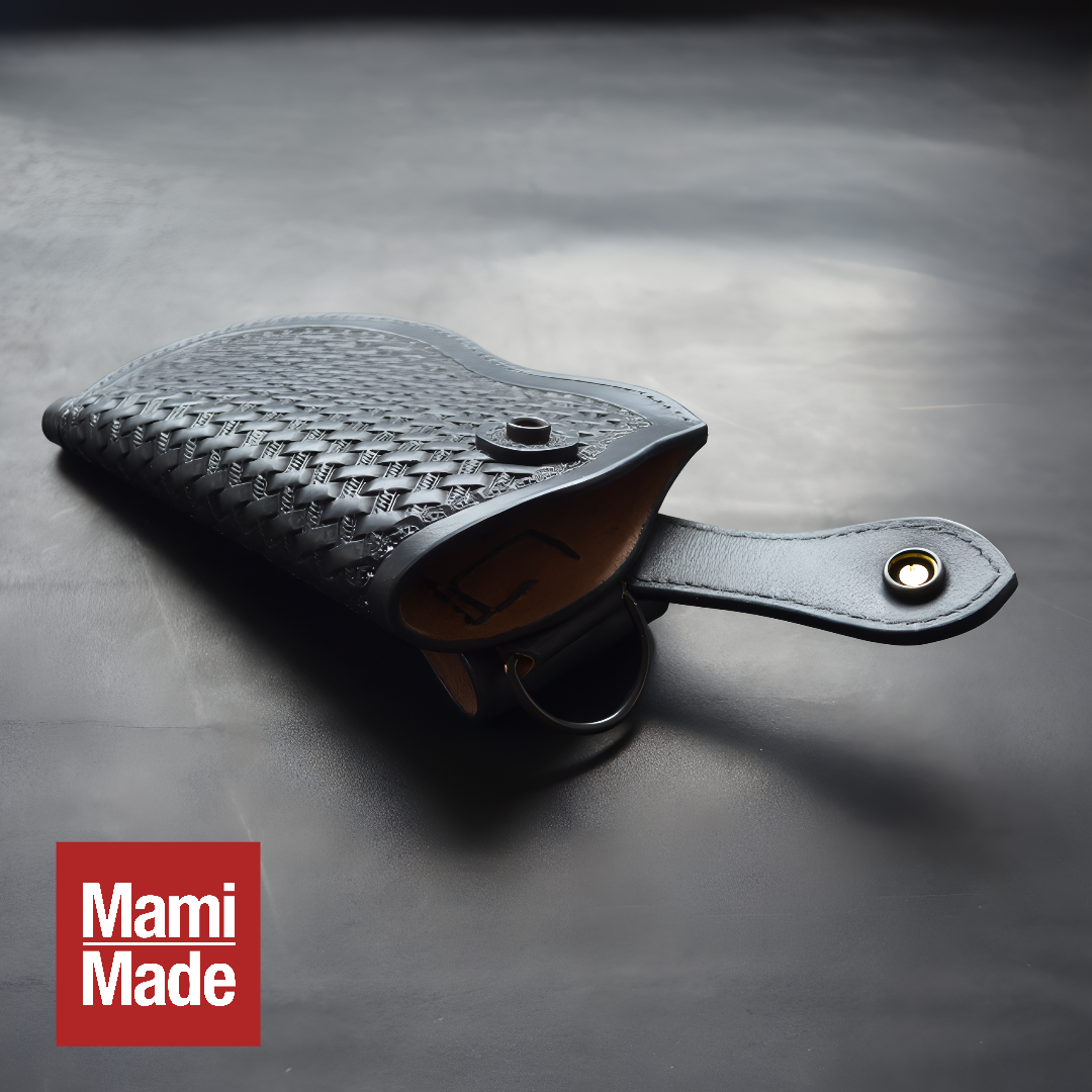 レザー スマホホルダー｜牛革｜バスケットスタンプ｜MamiMade 革製スマホケース｜ベルト装着タイプ