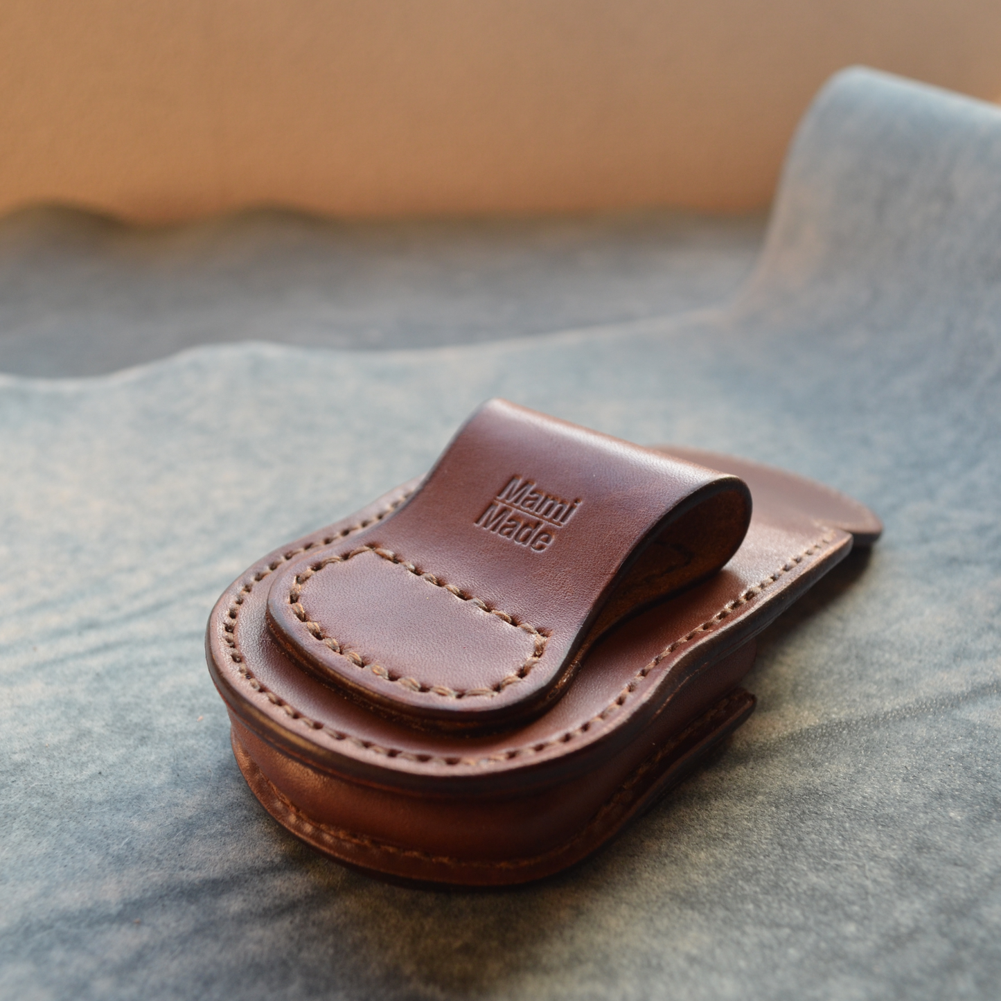 懐中時計ケース｜本革・差込錠なし｜手縫い仕立て | MamiMade | 育てる革物語