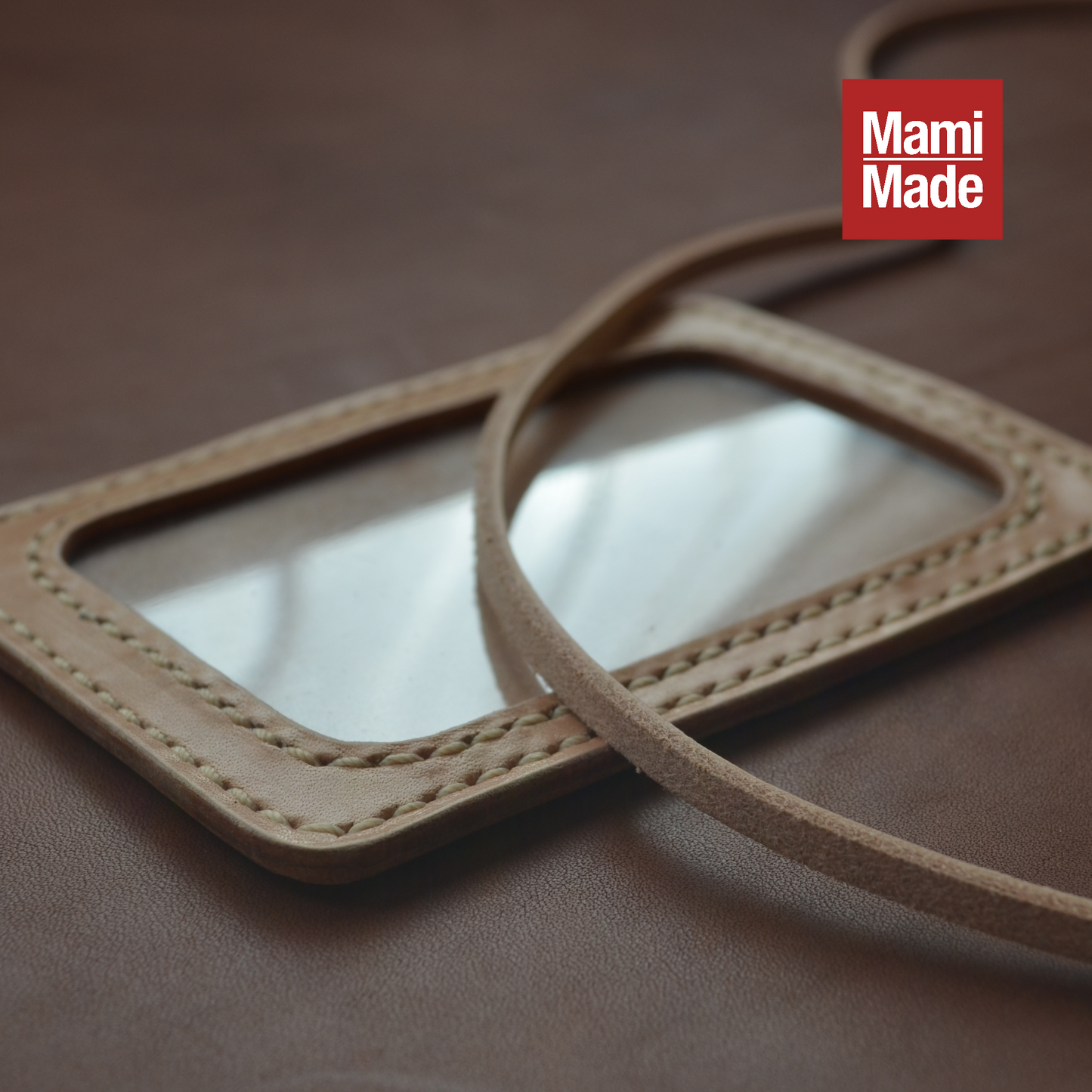 本革パスケース／IDカードホルダー｜ヌメ革×真鍮金具ストラップ付き