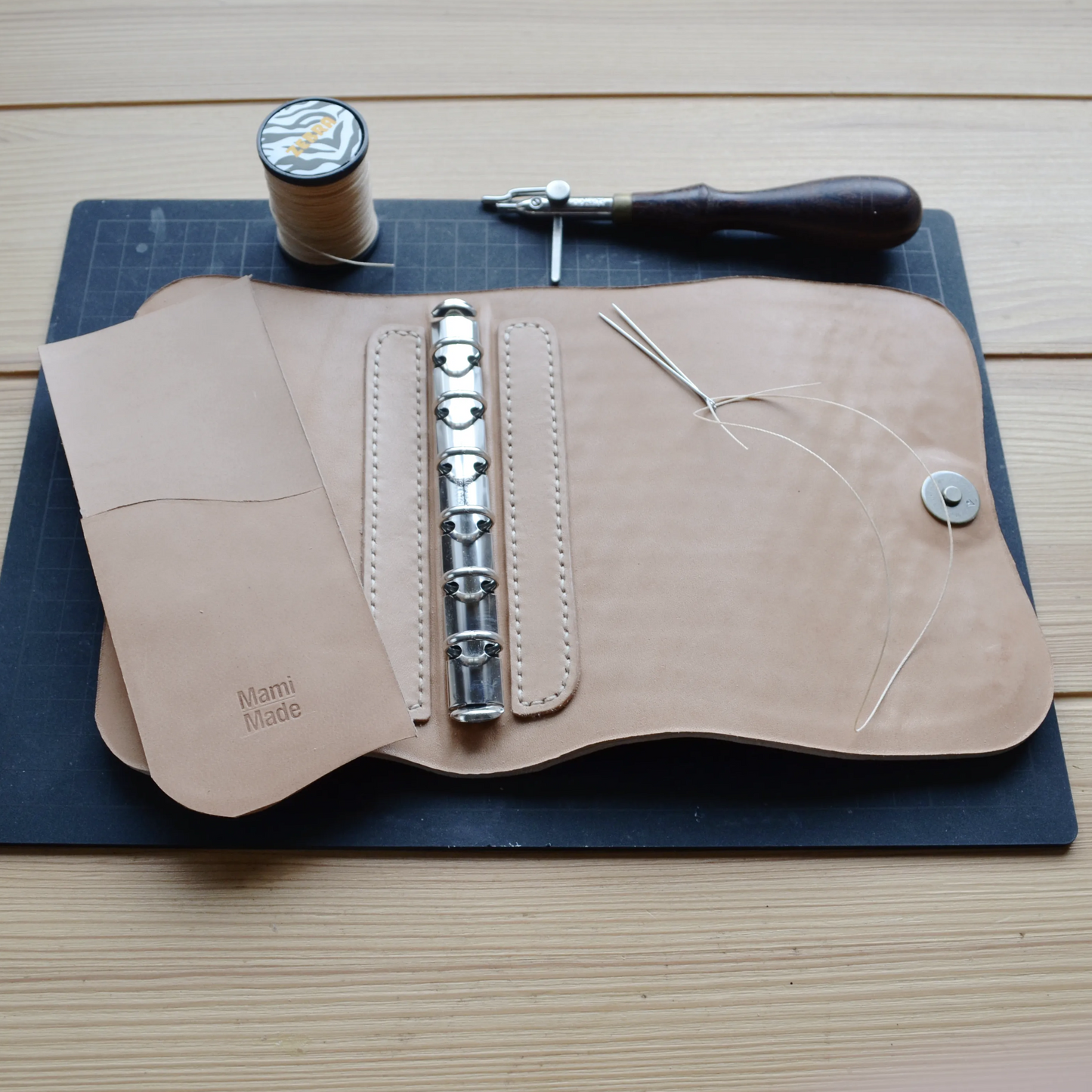 システム手帳 ミニ6穴 革 牛革 ヌメ革 日本製｜Leather Planner Mini 6 Ring – MamiMade